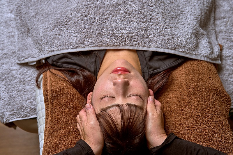 足つぼ＋脛＋膝＋ふくらはぎ＋頭・顔・首肩・肩甲骨